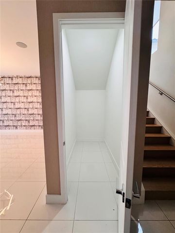 8108 NW 48th Terrace 8108, Doral, FL 33166