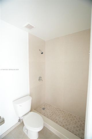 10468 NW 61st Ln, Doral, FL 33178