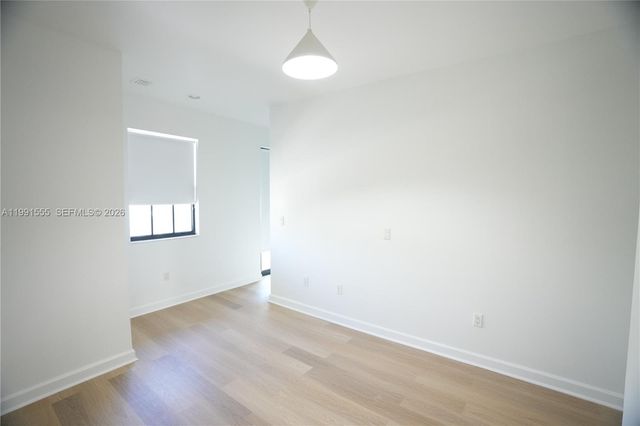 10468 NW 61st Ln, Doral, FL 33178