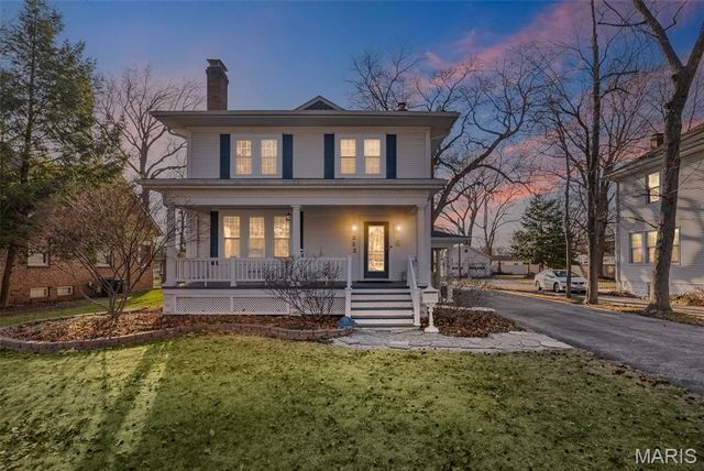 232 S 9th Street, Wood River, IL 62095