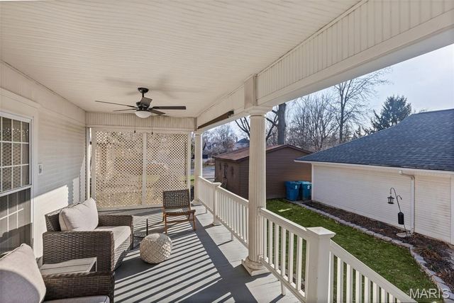 232 S 9th Street, Wood River, IL 62095