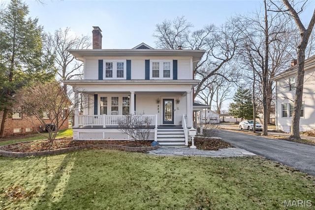 232 S 9th Street, Wood River, IL 62095