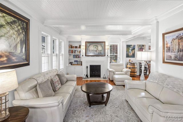 232 S 9th Street, Wood River, IL 62095