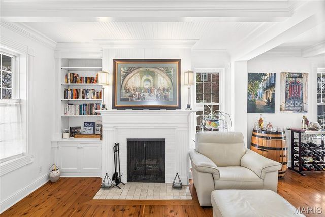 232 S 9th Street, Wood River, IL 62095