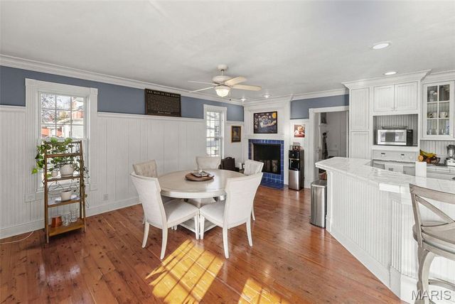 232 S 9th Street, Wood River, IL 62095