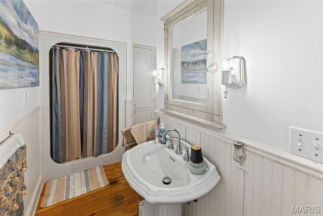 232 S 9th Street, Wood River, IL 62095