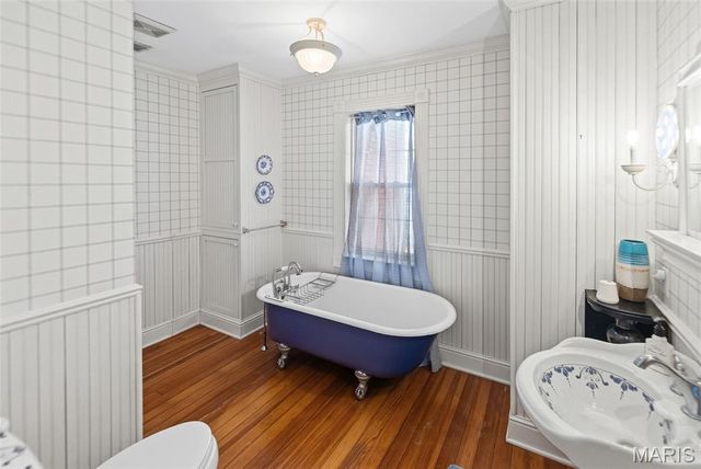 232 S 9th Street, Wood River, IL 62095