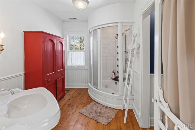 232 S 9th Street, Wood River, IL 62095