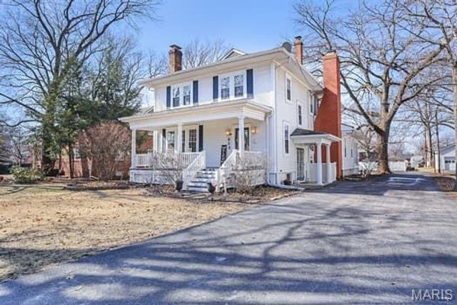 232 S 9th Street, Wood River, IL 62095