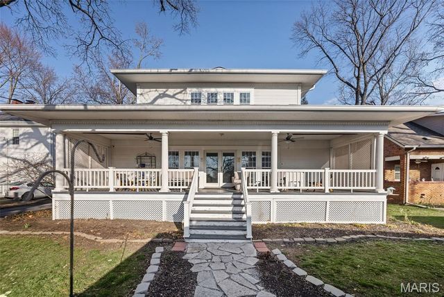 232 S 9th Street, Wood River, IL 62095