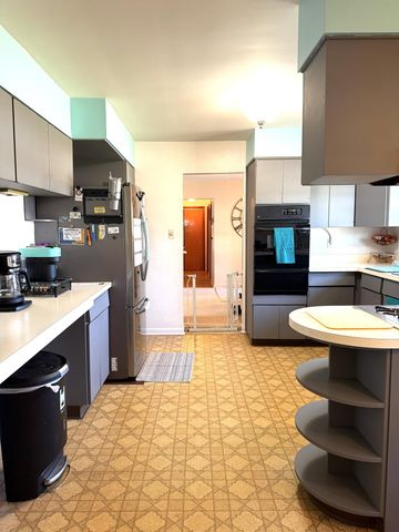 5451 Marcella Road, Merrillville, IN 46410