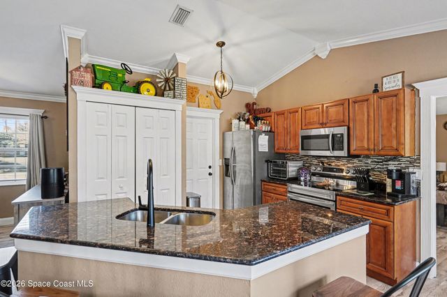 2941 Denver Avenue SE, Palm Bay, FL 32909