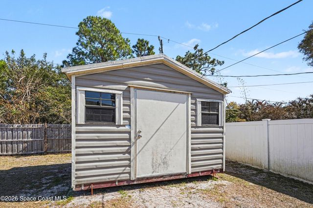 2941 Denver Avenue SE, Palm Bay, FL 32909