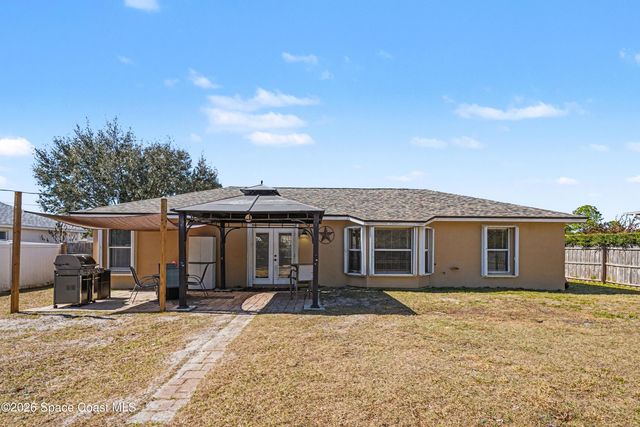 2941 Denver Avenue SE, Palm Bay, FL 32909