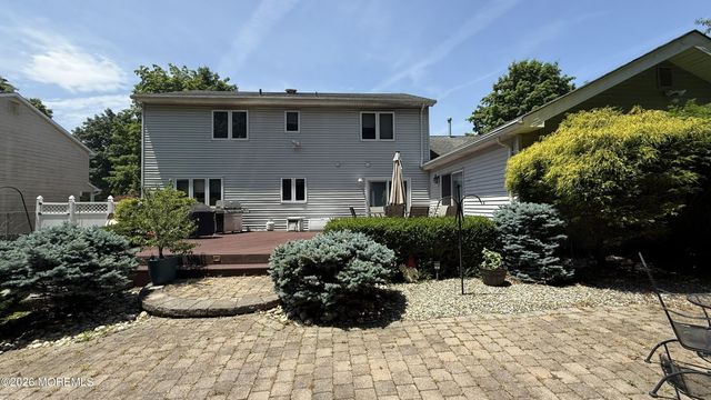 18 Erin Lane, Old Bridge, NJ 08857
