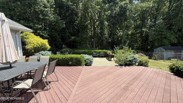 18 Erin Lane, Old Bridge, NJ 08857