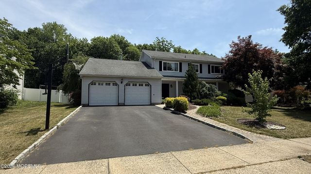18 Erin Lane, Old Bridge, NJ 08857