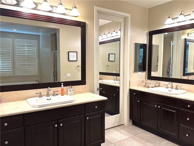 20420 Via Urbino, Porter Ranch, CA 91326