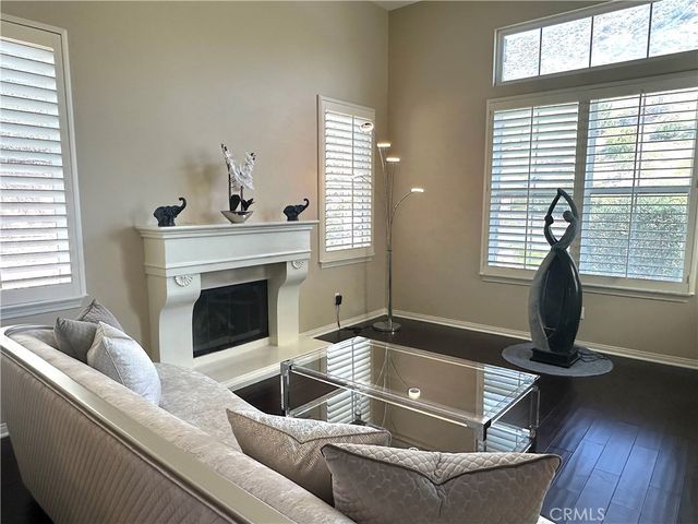 20420 Via Urbino, Porter Ranch, CA 91326