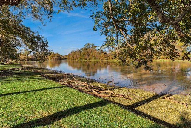 4010 Brynmawr Drive, Richmond, TX 77406