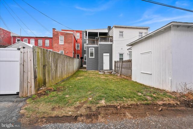 153 N BROAD ST, Lancaster, PA 17602