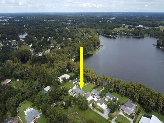 19207 CROOKED LANE, Lutz, FL 33548