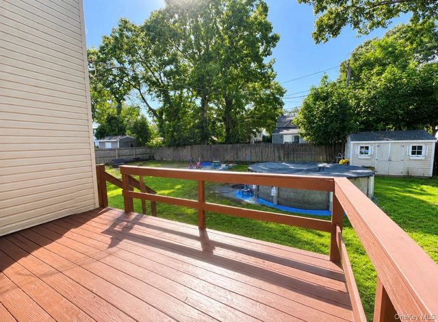 16 Belair Road, Selden, NY 11784