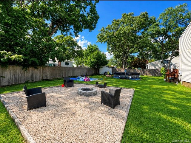 16 Belair Road, Selden, NY 11784