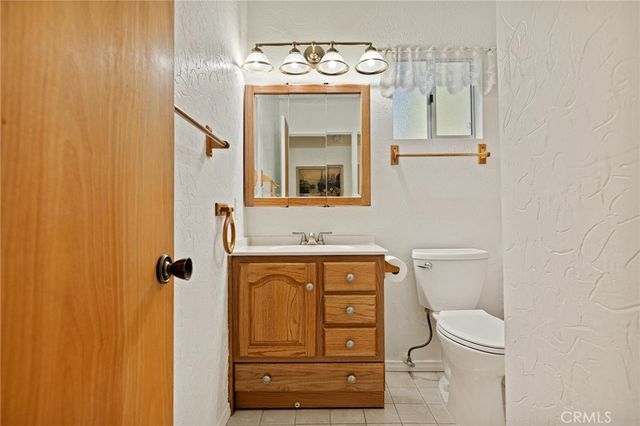 27390 Oakwood, Lake Arrowhead, CA 92352