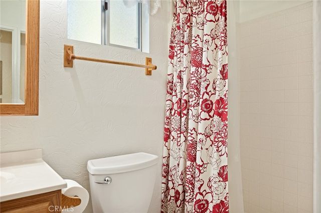 27390 Oakwood, Lake Arrowhead, CA 92352