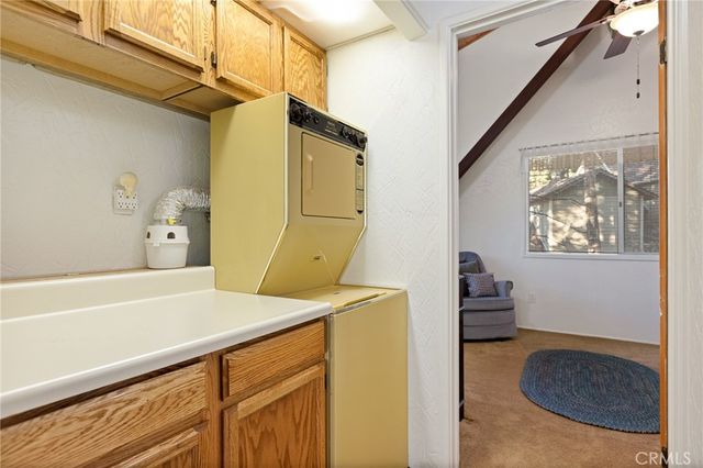 27390 Oakwood, Lake Arrowhead, CA 92352