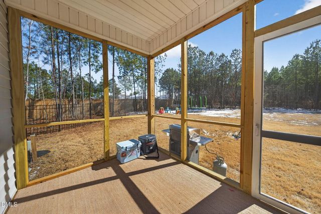 35 Hickory Hollow Circle, Youngsville, NC 27596