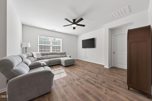 35 Hickory Hollow Circle, Youngsville, NC 27596