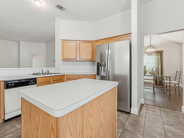 464 Maplegrove Road, Cedar Hill, TX 75104