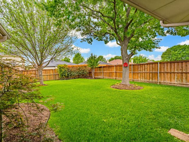 464 Maplegrove Road, Cedar Hill, TX 75104