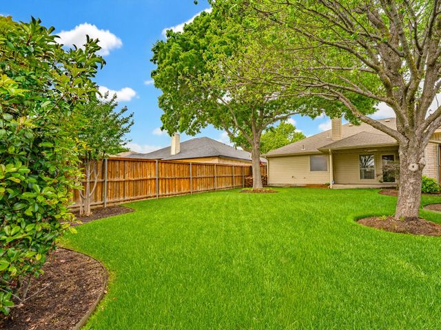 464 Maplegrove Road, Cedar Hill, TX 75104
