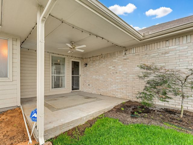 464 Maplegrove Road, Cedar Hill, TX 75104