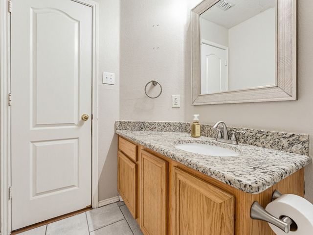 464 Maplegrove Road, Cedar Hill, TX 75104