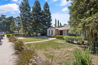 1708 W Myrtle Avenue, Visalia, CA 93277