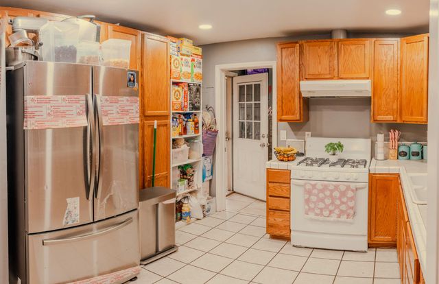 325 E Cortland Avenue N, Fresno, CA 93704