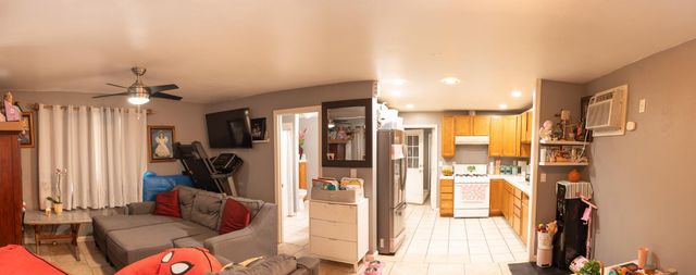 325 E Cortland Avenue N, Fresno, CA 93704