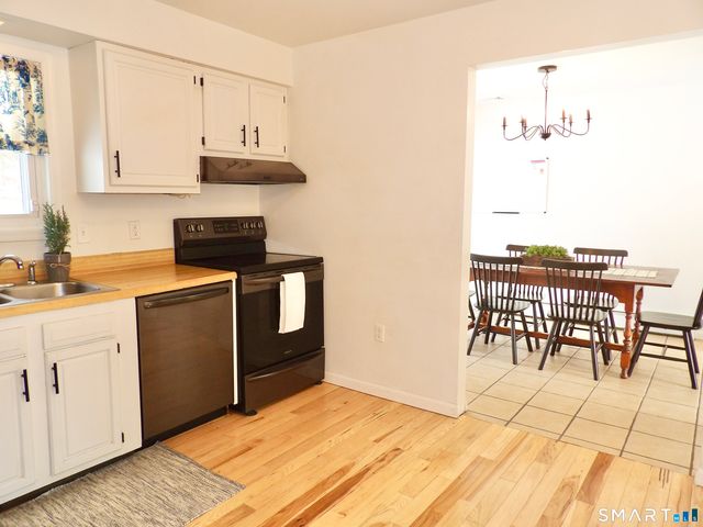 991 Shewville Road, Ledyard, CT 06339