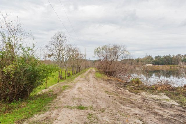 12628 FORT KING ROAD, Dade City, FL 33525