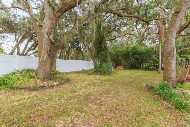 12628 FORT KING ROAD, Dade City, FL 33525