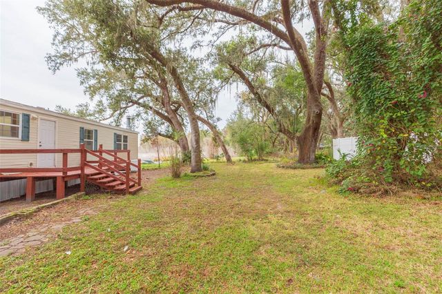 12628 FORT KING ROAD, Dade City, FL 33525