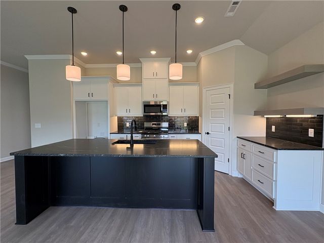 1815 Ferguson Street, Pea Ridge, AR 72751