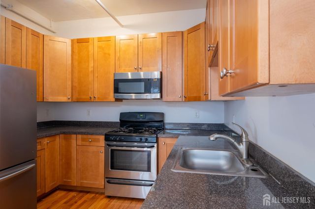 378 George Street 1, New Brunswick, NJ 08901