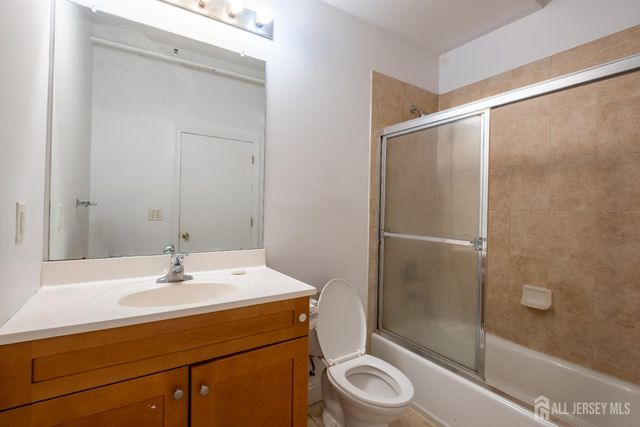 378 George Street 1, New Brunswick, NJ 08901