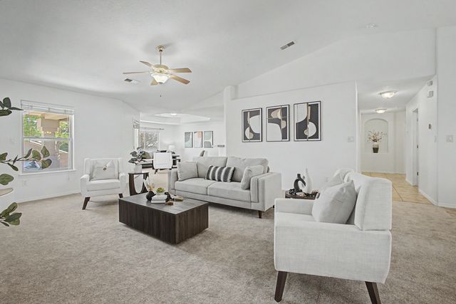 936 Loma Pinon Loop NE, Rio Rancho, NM 87144