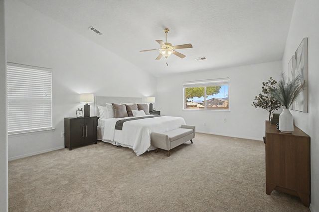 936 Loma Pinon Loop NE, Rio Rancho, NM 87144